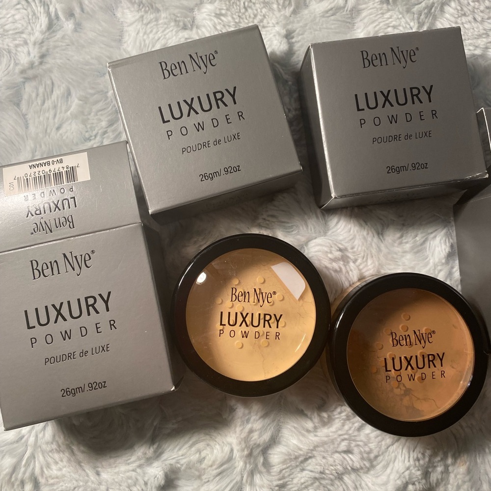 Ben Nye Topaz Luxury Powder,highlighting …
